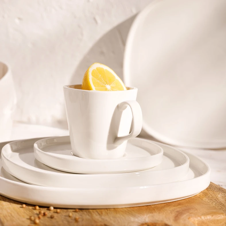 Šálka s podšálkou CARRE 190 ml