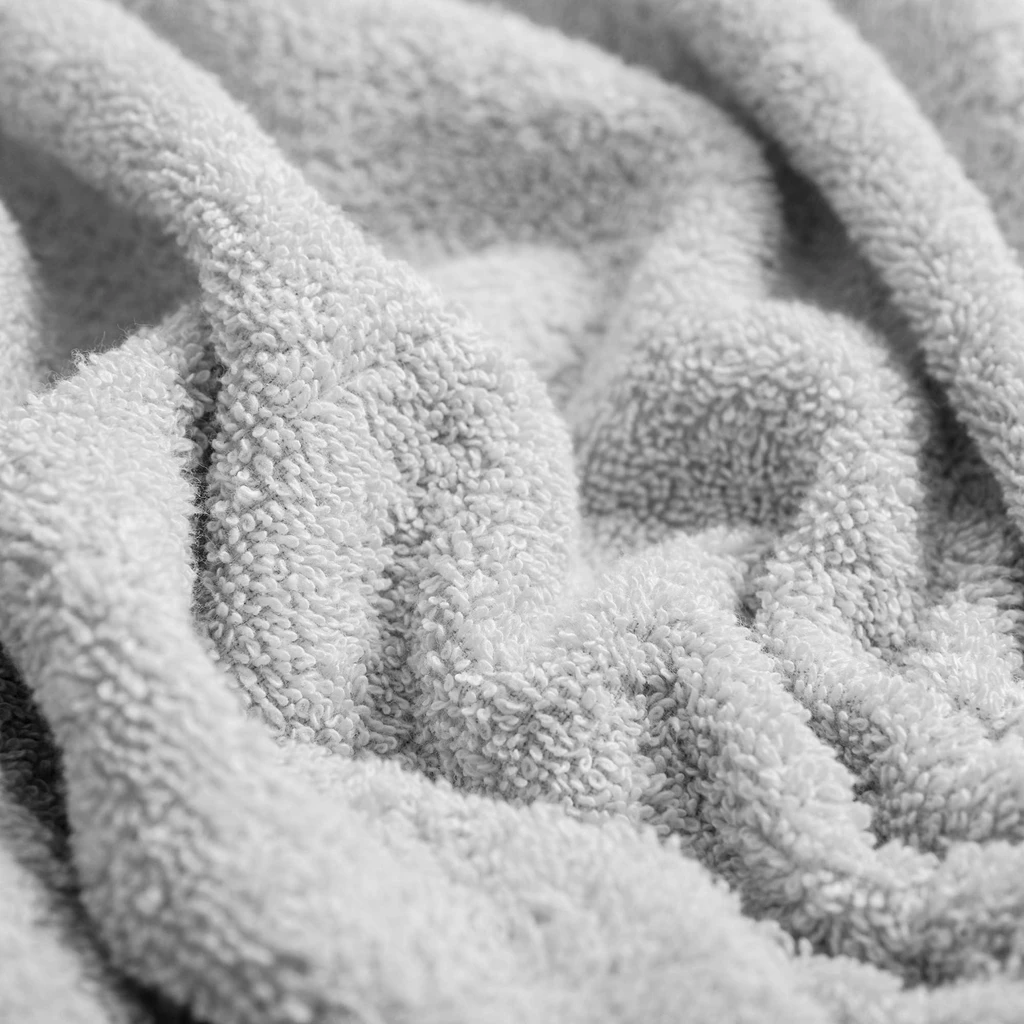 Uterák do sauny v sivej farbe KILT SAUNA&WELLNESS 80x150 cm