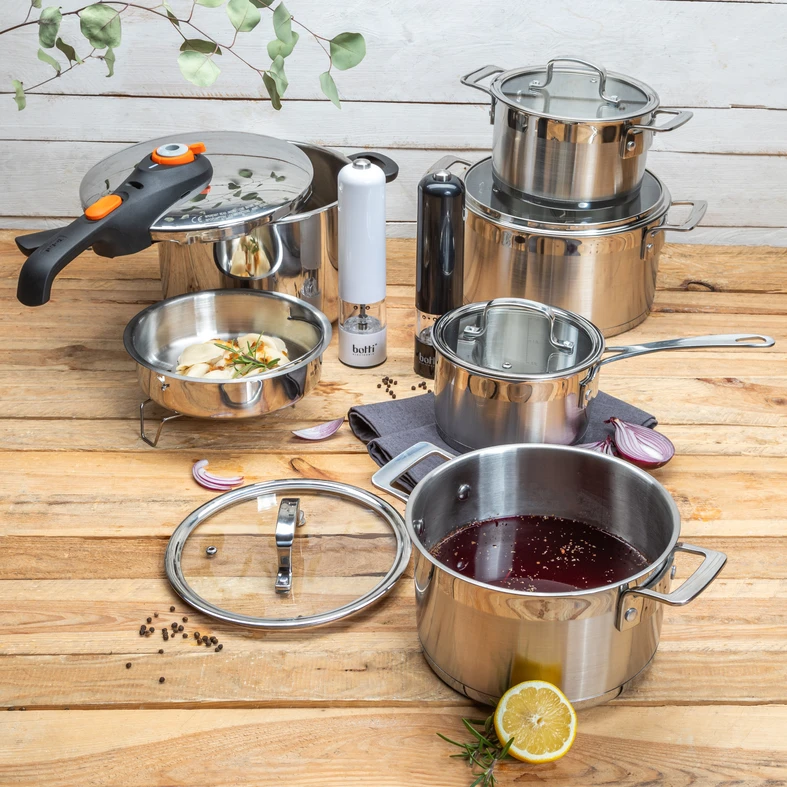 Súprava 4 hrncov AMARO z nehrdzavejúcej ocele