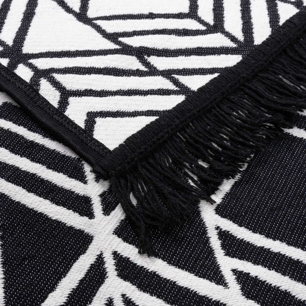 Geometrický koberec čierno-biely ALBORG 50x80 cm