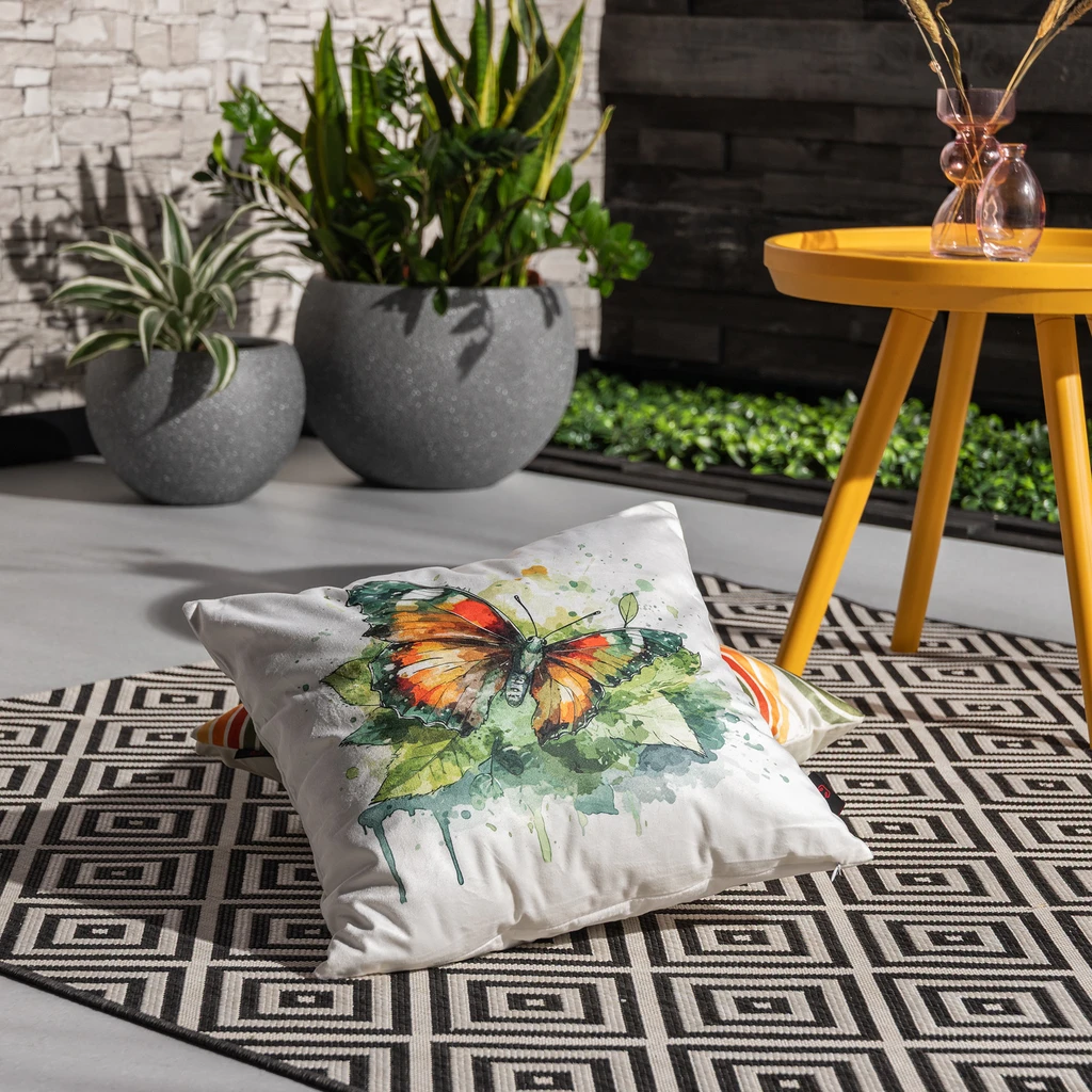 Dekoračná obliečka na vankúš MOTÝĽ bielej farby OLIVE 45x45 cm