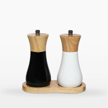 Súprava 2 mlynčekov na soľ a korenie v čiernobielej farbe