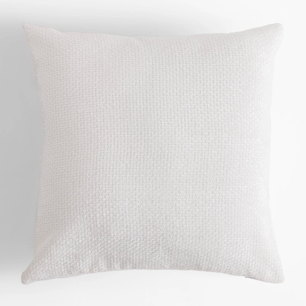 Kremowa poszewka na poduszkę