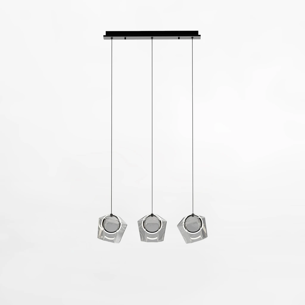 Lampa posiada wbudowany w oprawę LED o mocy 3x6W i łącznym strumieniu świetlnym 402 lumeny.