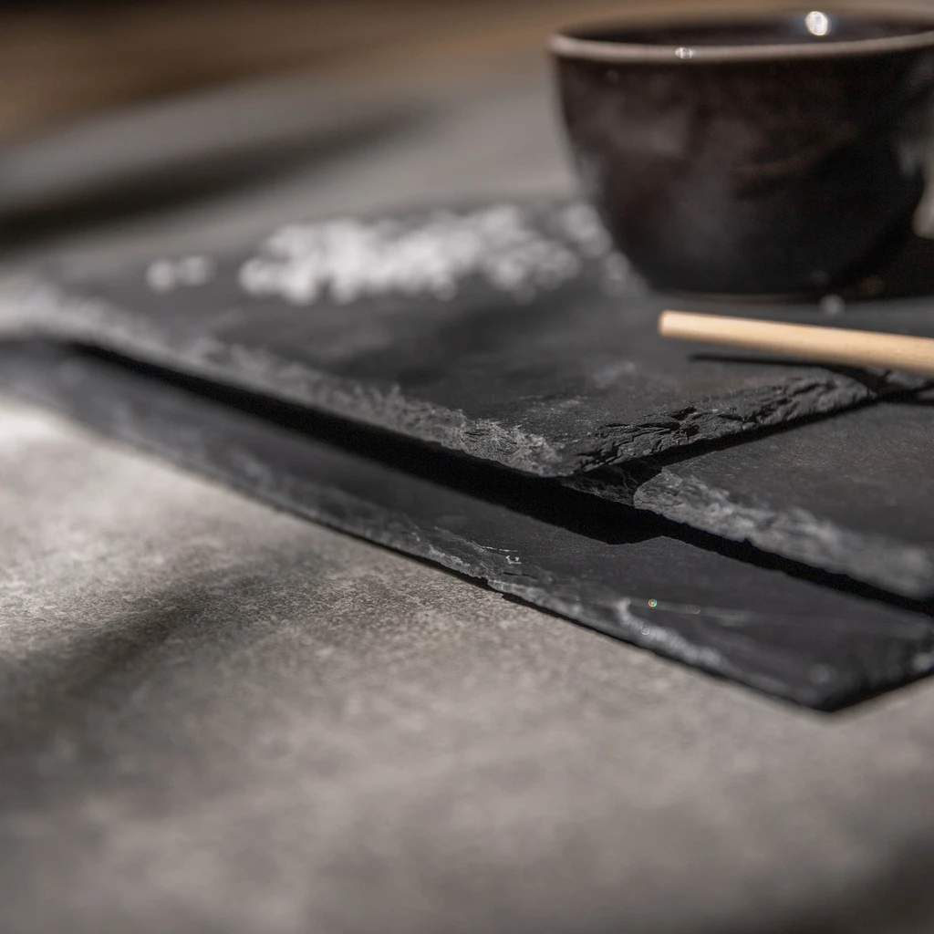 Bridlicový podnos na servírovanie občerstvenia 30x15 cm