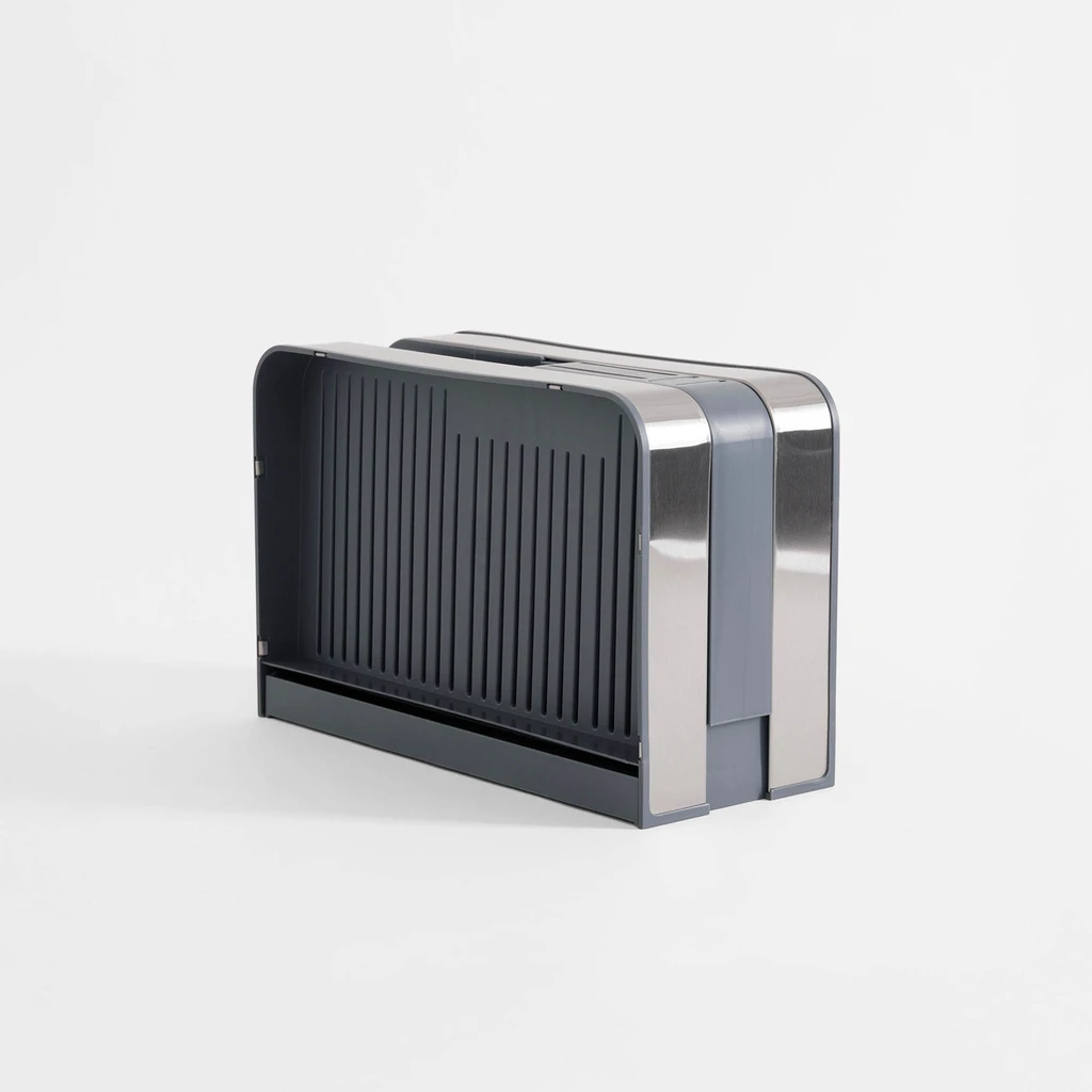 Srebrno-szara suszarka składana na naczynia