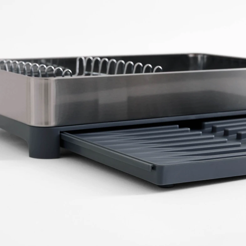 Srebrno-szara rozsuwana suszarka na naczynia i sztućce