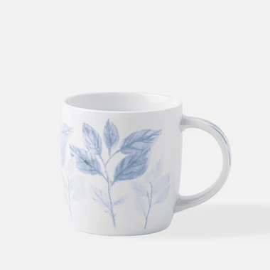 Porcelánový hrnček s modrými listami 365 ml