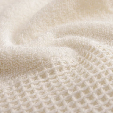 Bavlnený uterák v krémovej farbe ZEN 70x140 cm