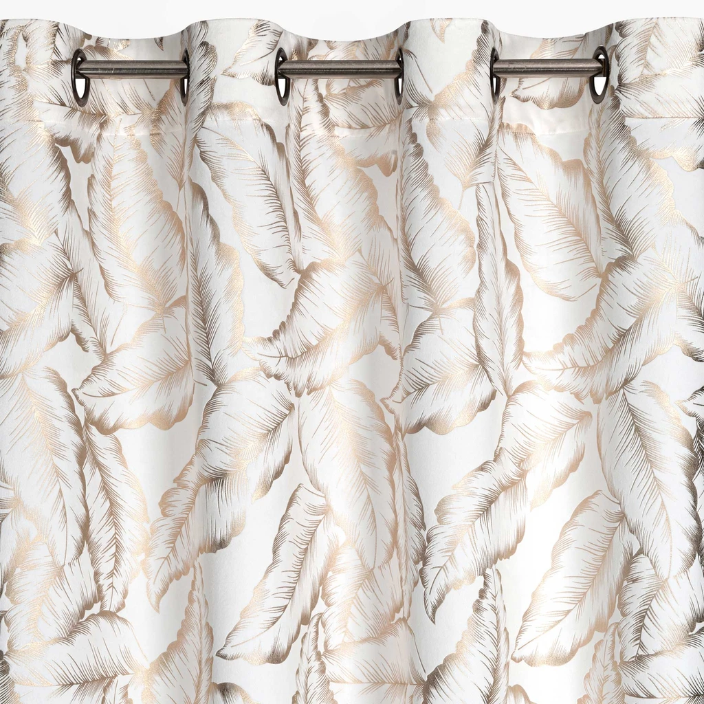 Biała zasłona w liście 