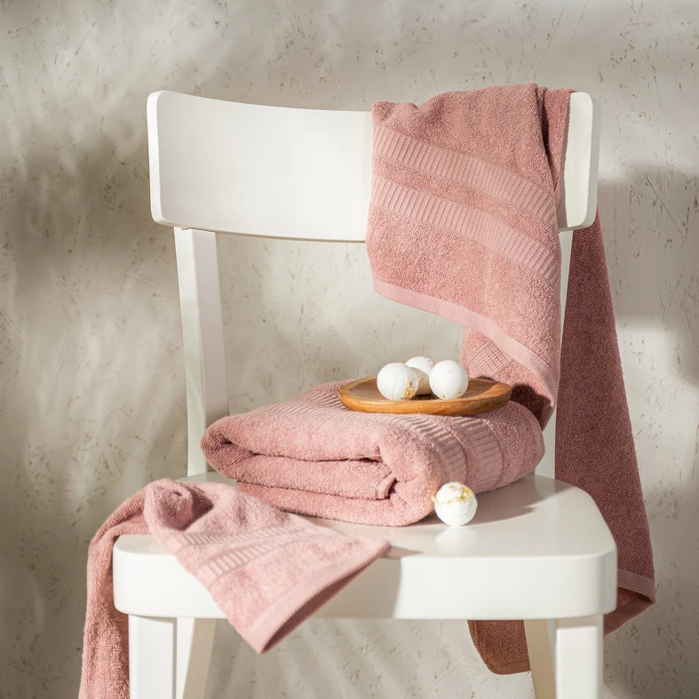 Kúpeľňový uterák TULSA púdrovo ružový 70x140 cm