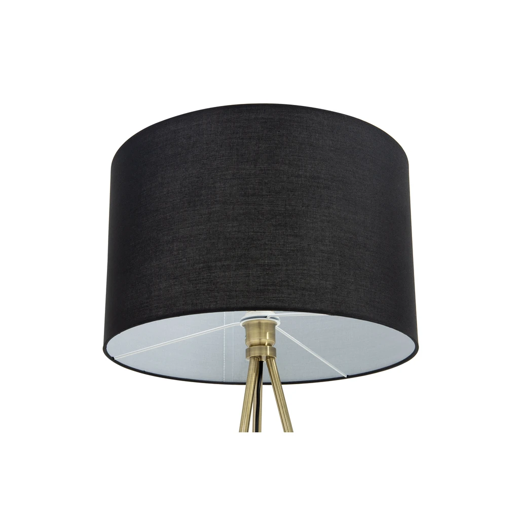 Lampa podłogowa CARA uświetni wygląd salonu oraz zapewni mu dodatkowe oświetlenie w eleganckiej oprawie.