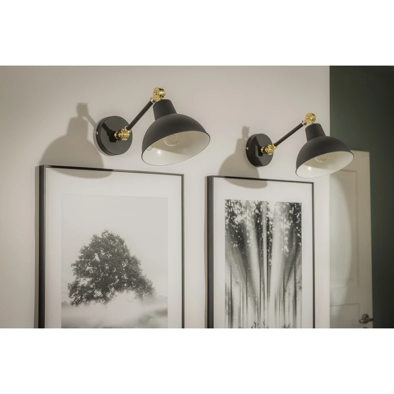 Čierno-zlatá nástenná lampa APUS s nastaviteľným ramenom