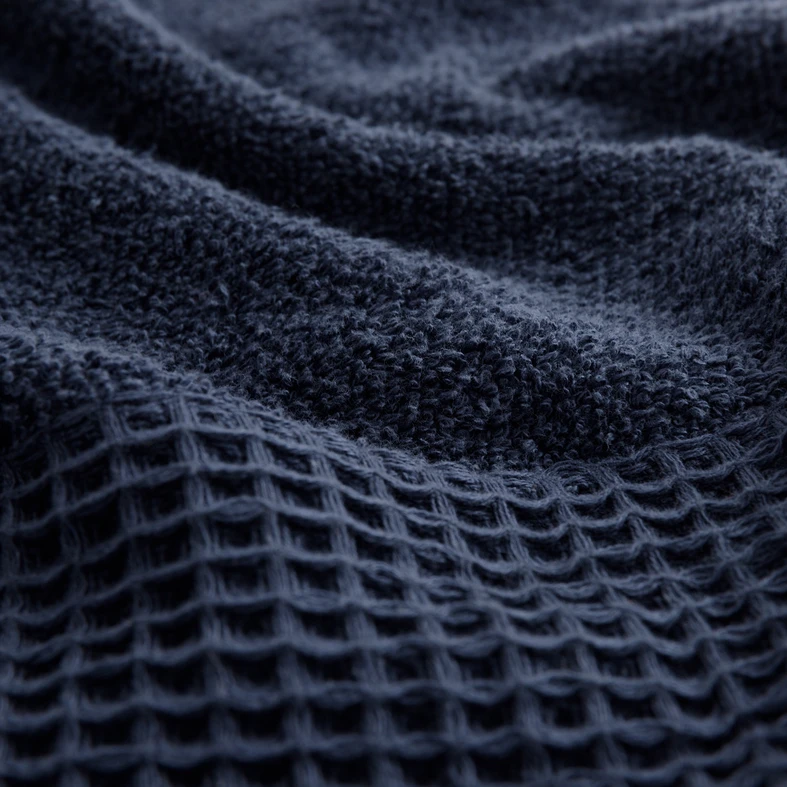 Bavlnený uterák v tmavomodrej farbe ZEN 70x140 cm