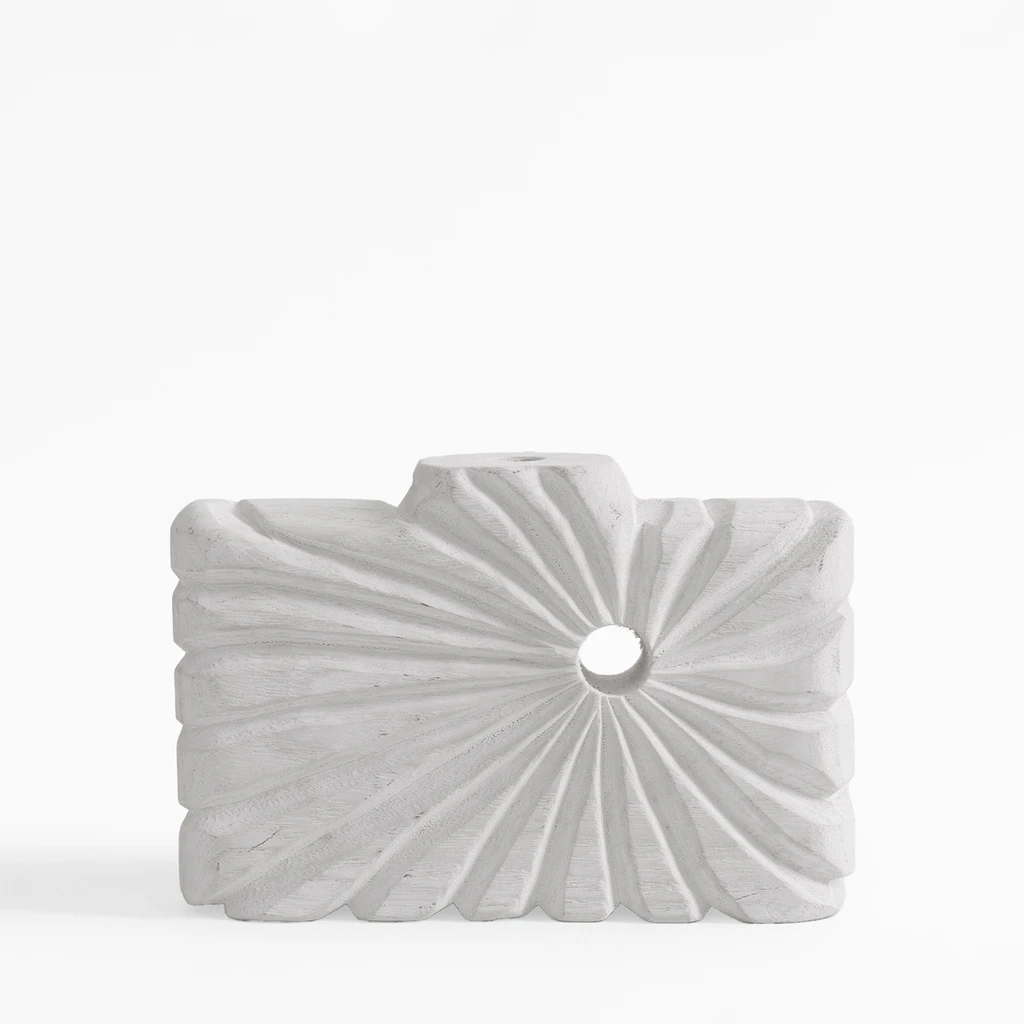 Wazon żłobiony biały 18 cm