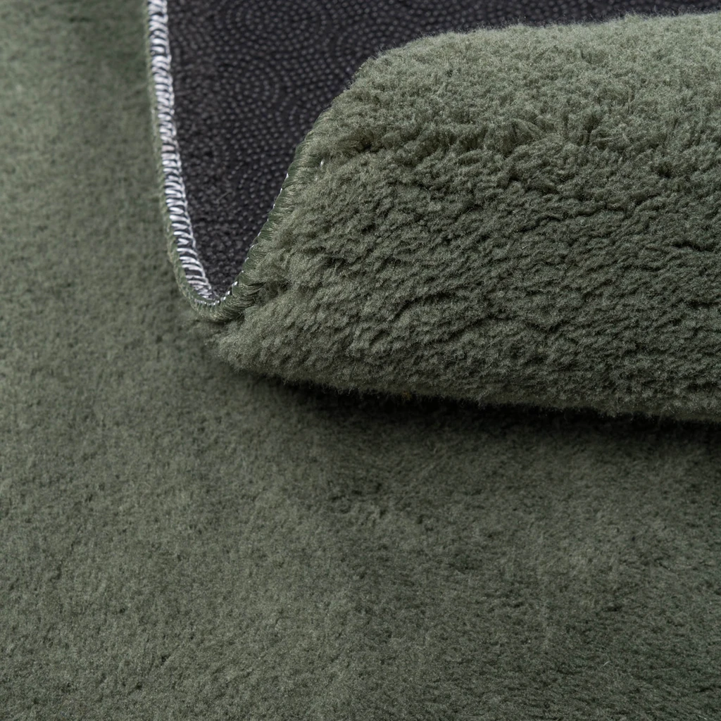 Tmavozelený koberec PULY BEANS 120x170 cm