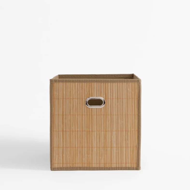 Brązowe pudełko na ubrania i dodatki