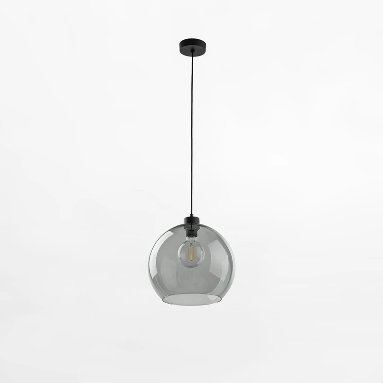 CUBUS posiada oprawę przeznaczoną dla pojedynczej żarówki LED typu E27 o mocy maksymalnej 15W.