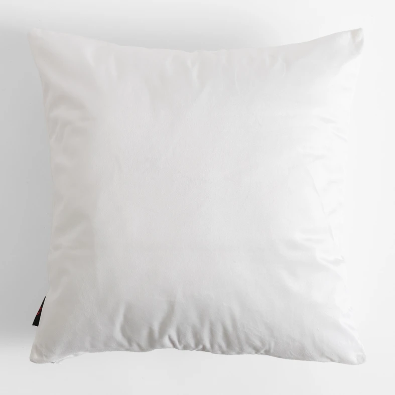 Welurowa biała poszewka w motyla