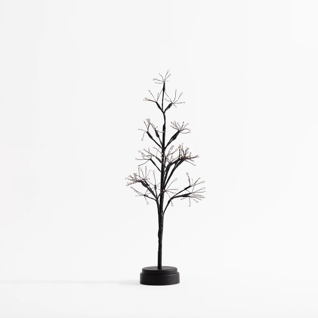 Drzewko jest wysokie na 45 cm.