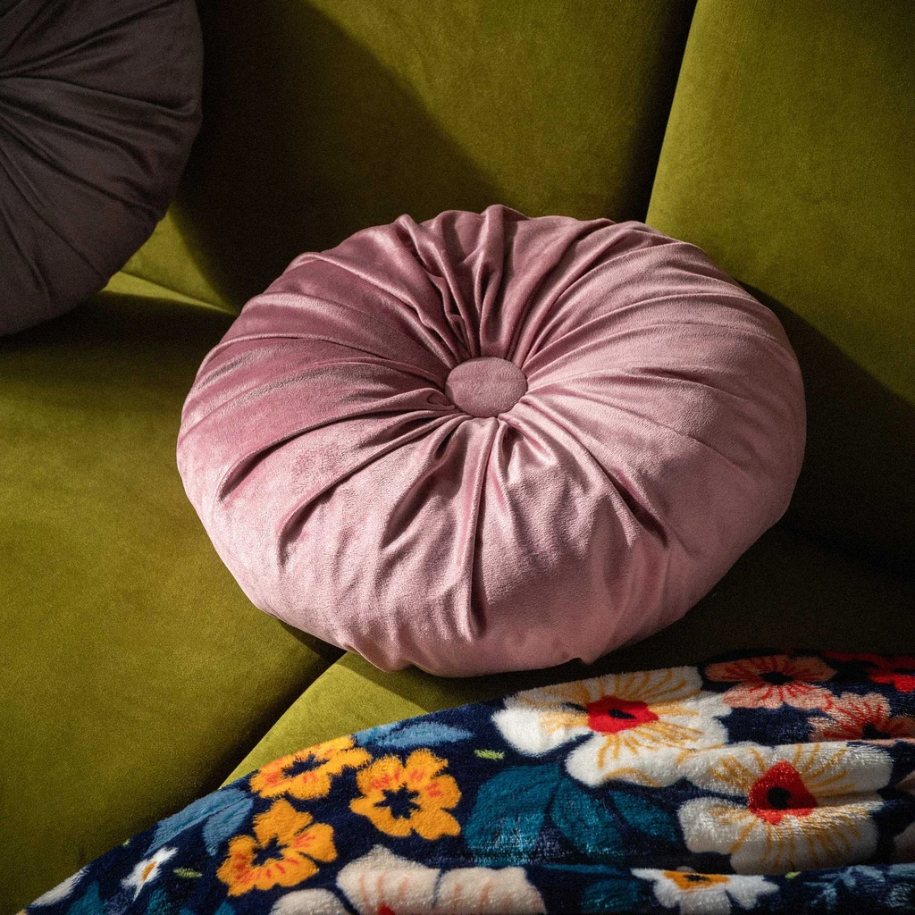 Dekoratívny okrúhly vankúš SELMA ružový 40 cm