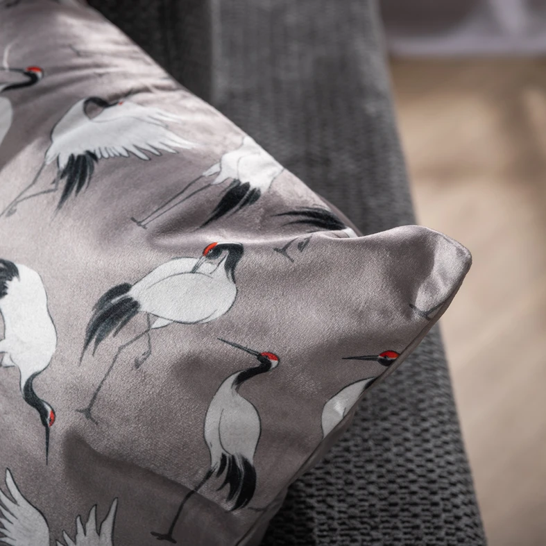 Obliečka na vankúš v sivej farbe LEANDRO 45x45 cm