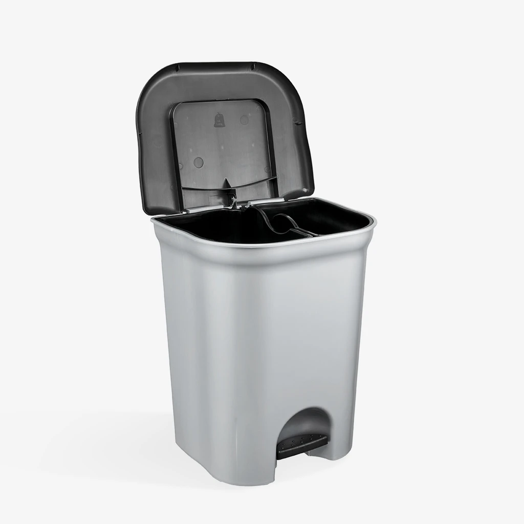 Dwukomorowy pojemnik na śmieci z pokrywą i pedałem