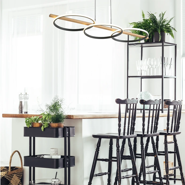 Závesné LED svietidlo 3 krúžky svetlé drevo čierne ALMERIA