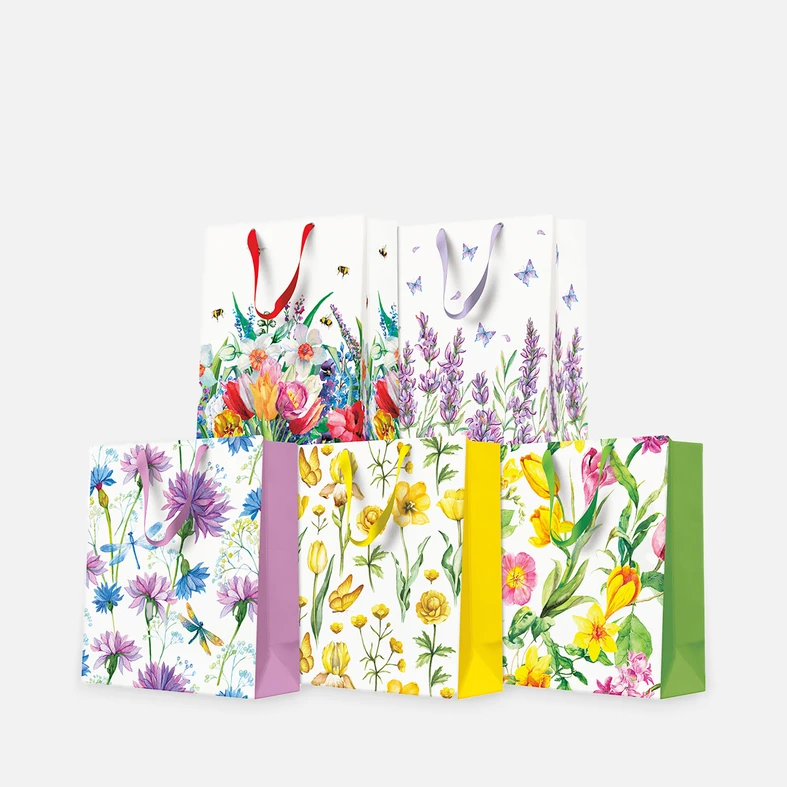 Kolorowa torba na prezenty