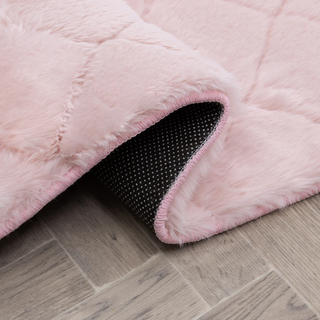 Koberec rabbi s kosoštvorcami ružový VERONA 60 x 100 cm