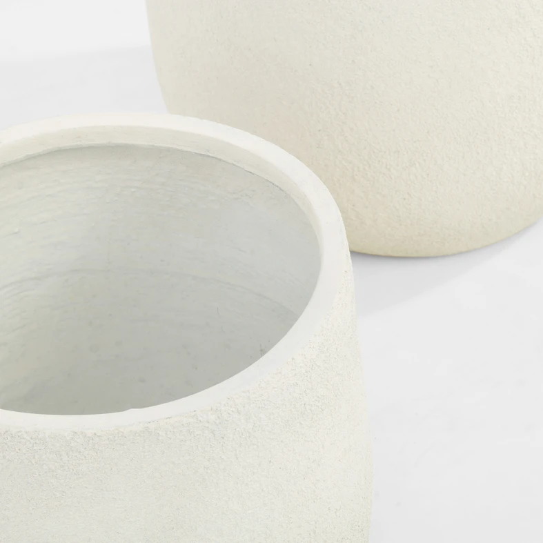 Súprava 2 bielych kvetináčov