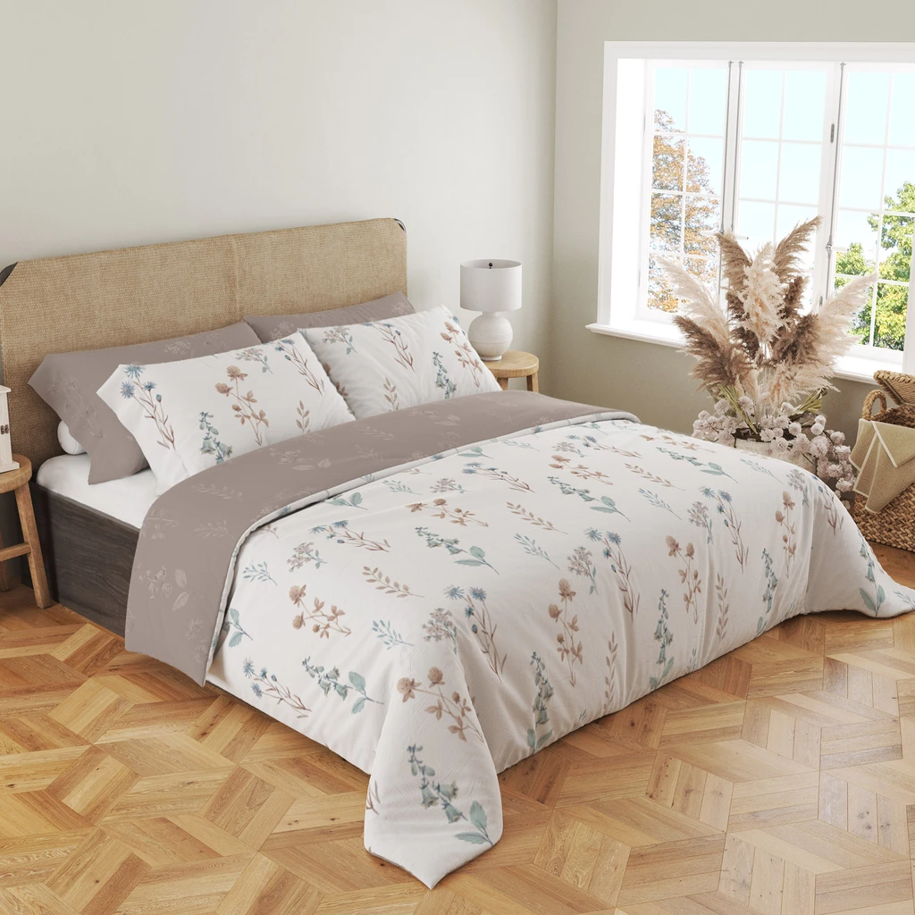 Pościel bawełniana z motywem kwiatowym COTTAGE HOME 160x200 cm do sypialni w stylu retro.