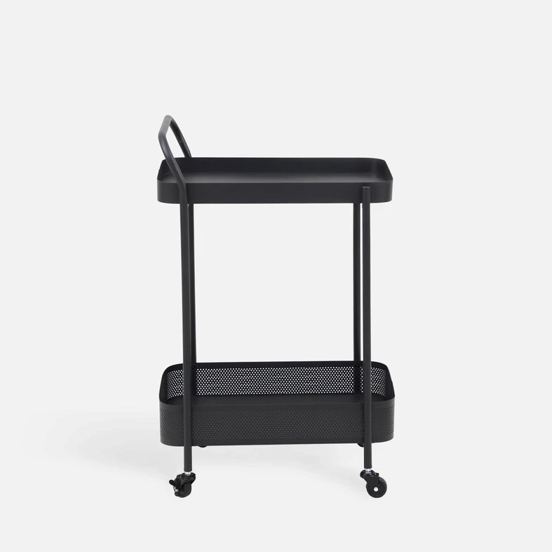 Czarny barek na kółkach z półką pod blatem i rączką.