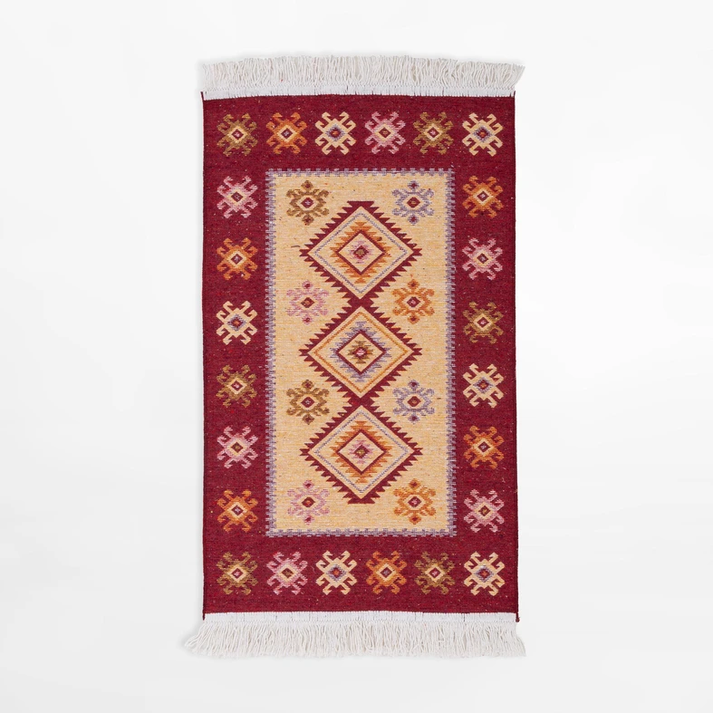 Etno koberec ALBORG v bordovej farbe 50x80 cm