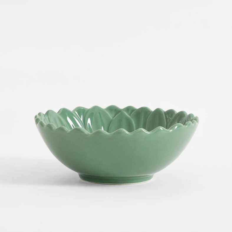 Zielona miska o motywie kwiatka