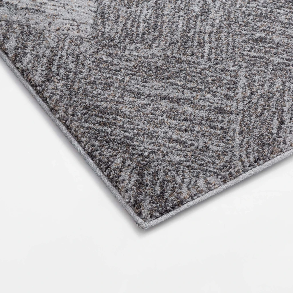 Prostokątny dywan w romby