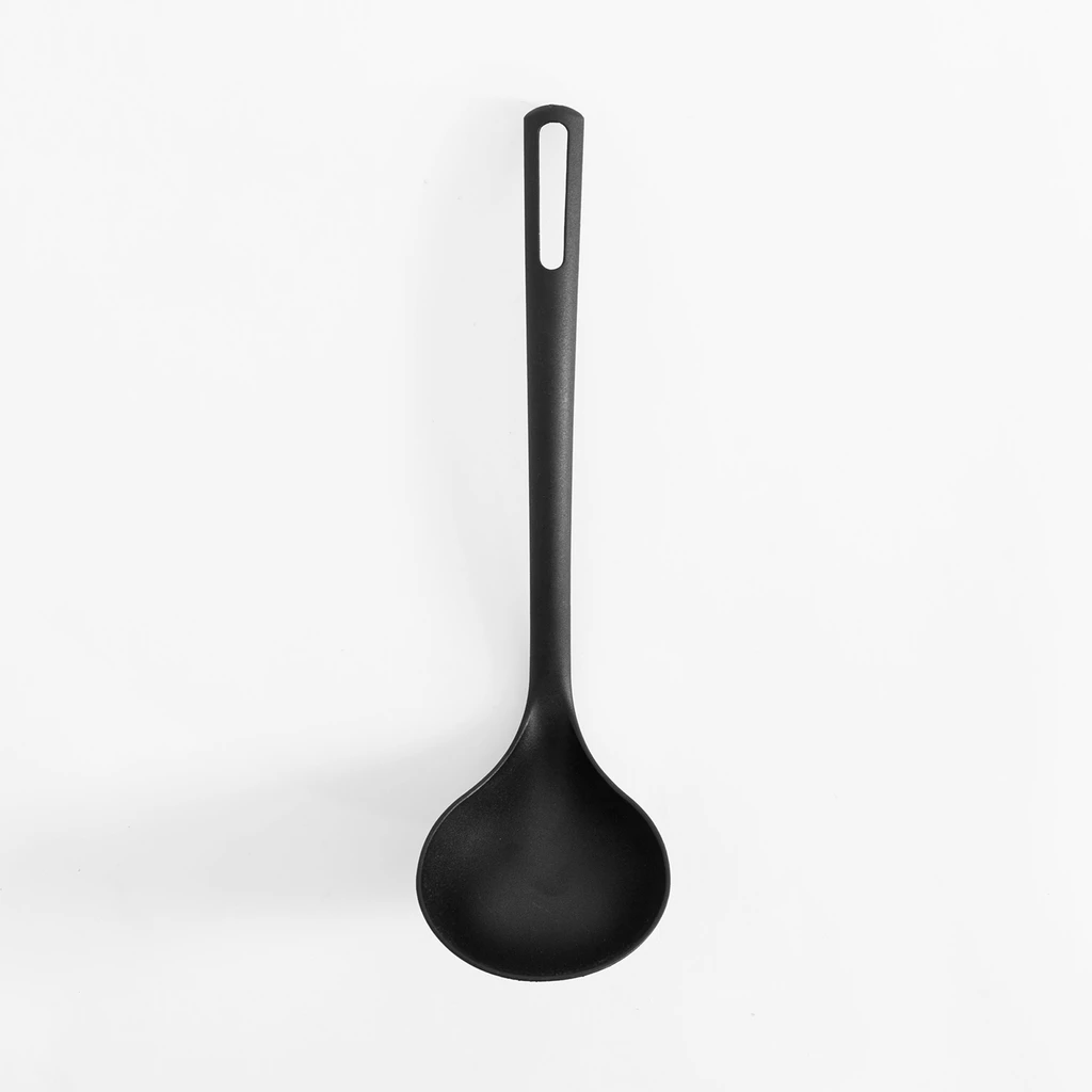 Chochla do zupy z tworzywa