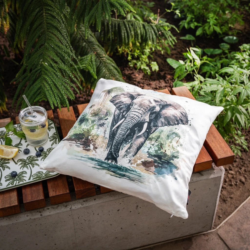 Welurowa biała poszewka w słonia