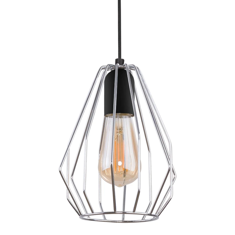 Lampa wisząca z kolekcji BRYLANT o średnicy 17 cm zwraca uwagę geometryczną formą. Żarówka została osadzona wewnątrz metalowego, żebrowanego klosza. Jego konstrukcja sprawia, że podczas świecenia efektownie załamuje światło, podkreślając wyjątkowy nastrój