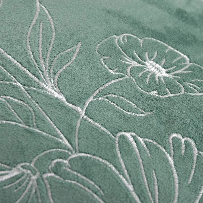 Welurowa poszewka zielona w kwiaty