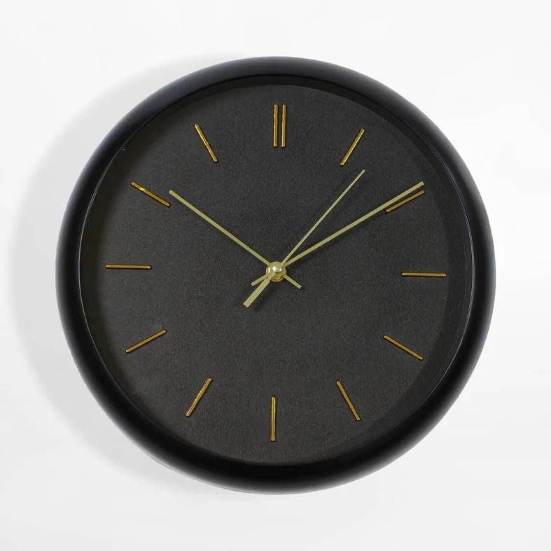 Czarny zegar na ścianę okrągły