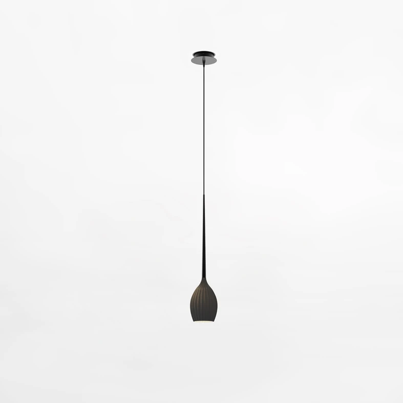 FIORE posiada oprawę przeznaczoną dla pojedynczej żarówki typu E14 o mocy 40W.