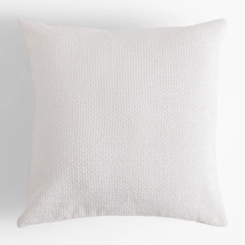 Kremowa poszewka na poduszkę