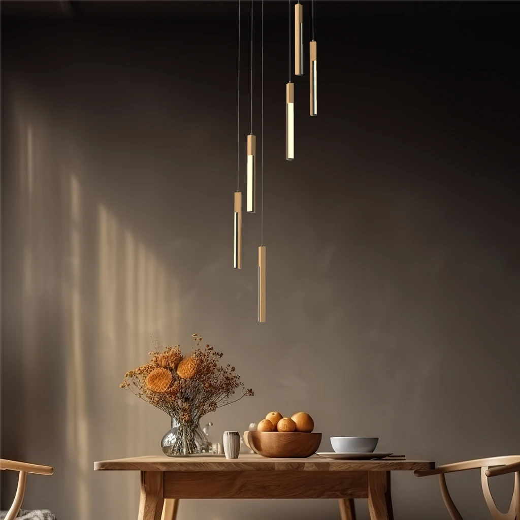 Lampa wisząca ELIOT to oświetlenie do wnętrz przestronnych nowoczesnych z lekką, futurystyczną nutą.