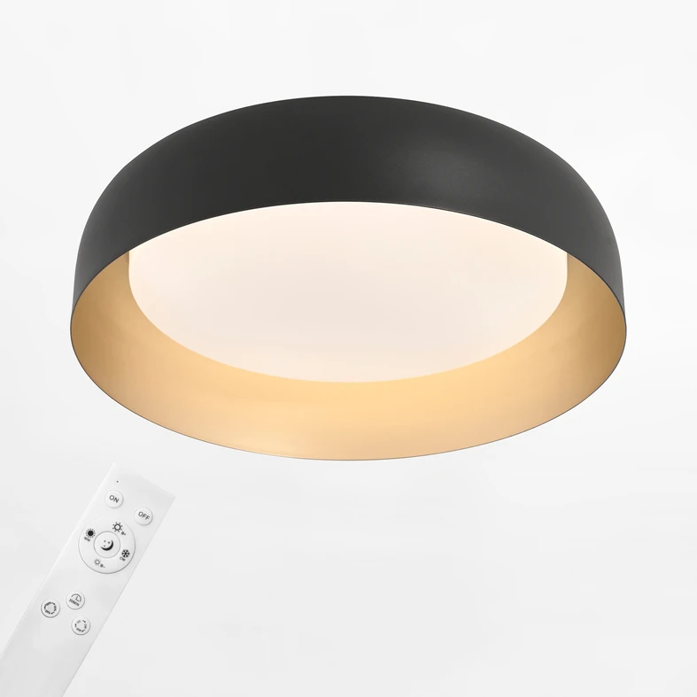 Zintegrowane z obudową oświetlenie LED ma moc 27,5W i strumień świetlny o wartości 1450 lumenów.