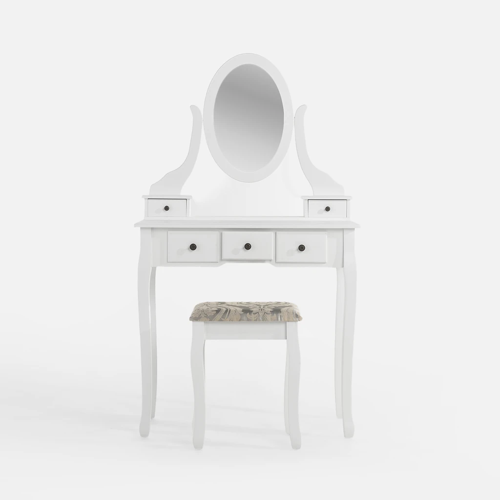 Biała toaletka w stylu klasycznym