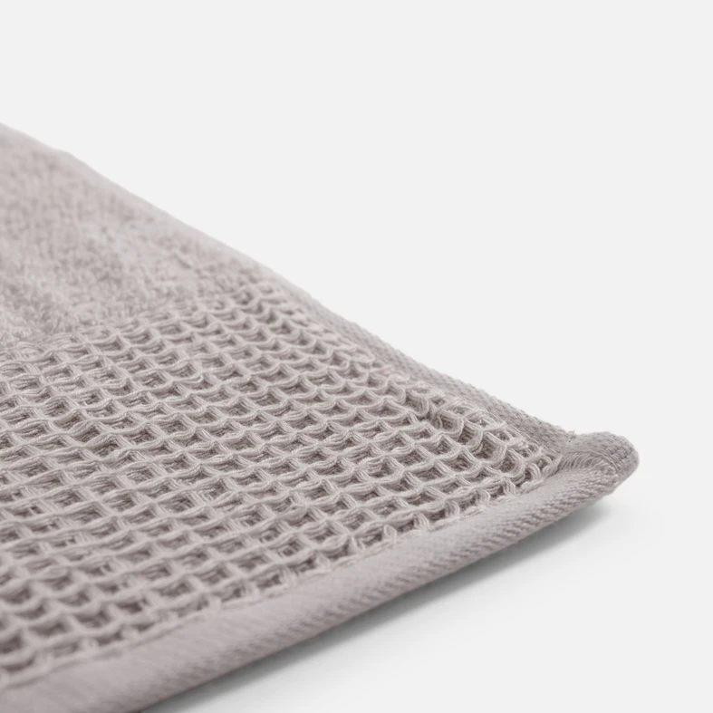 Bavlnený uterák vo svetlosivej farbe 70x140 cm