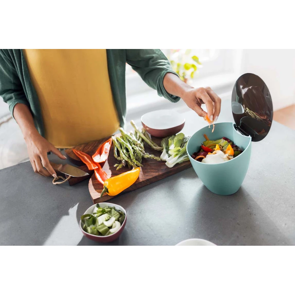 Čierny odpadkový kôš CALYPSO 2,2 l