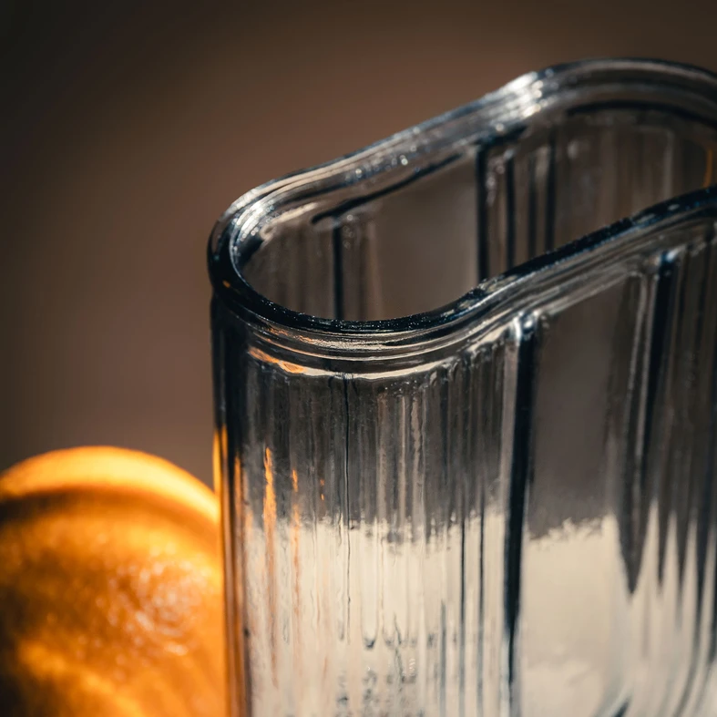 Sivá váza AKANT 13x18 cm