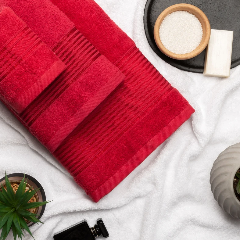 Malinový uterák ESTERA 70x140 cm